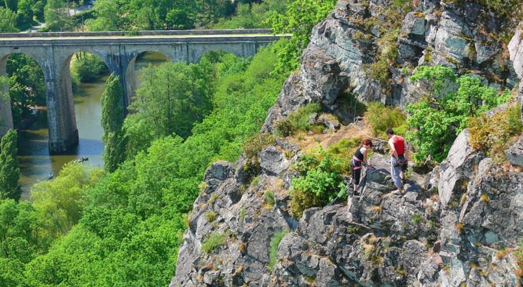 Camping Des Rochers Des Parcs Hotel เกลซี ภายนอก รูปภาพ