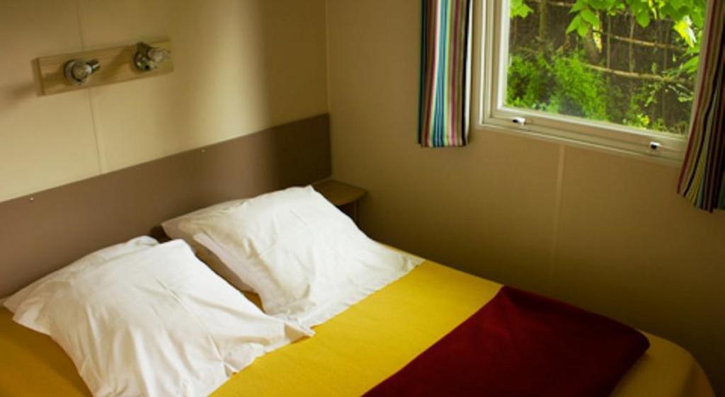 Camping Des Rochers Des Parcs Hotel เกลซี ห้อง รูปภาพ