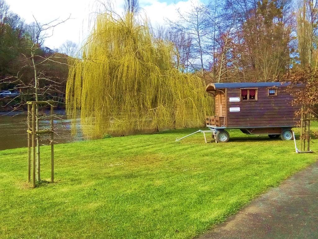 Camping Des Rochers Des Parcs Hotel เกลซี ภายนอก รูปภาพ